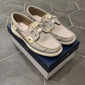 SPERRY BOAT SHOES